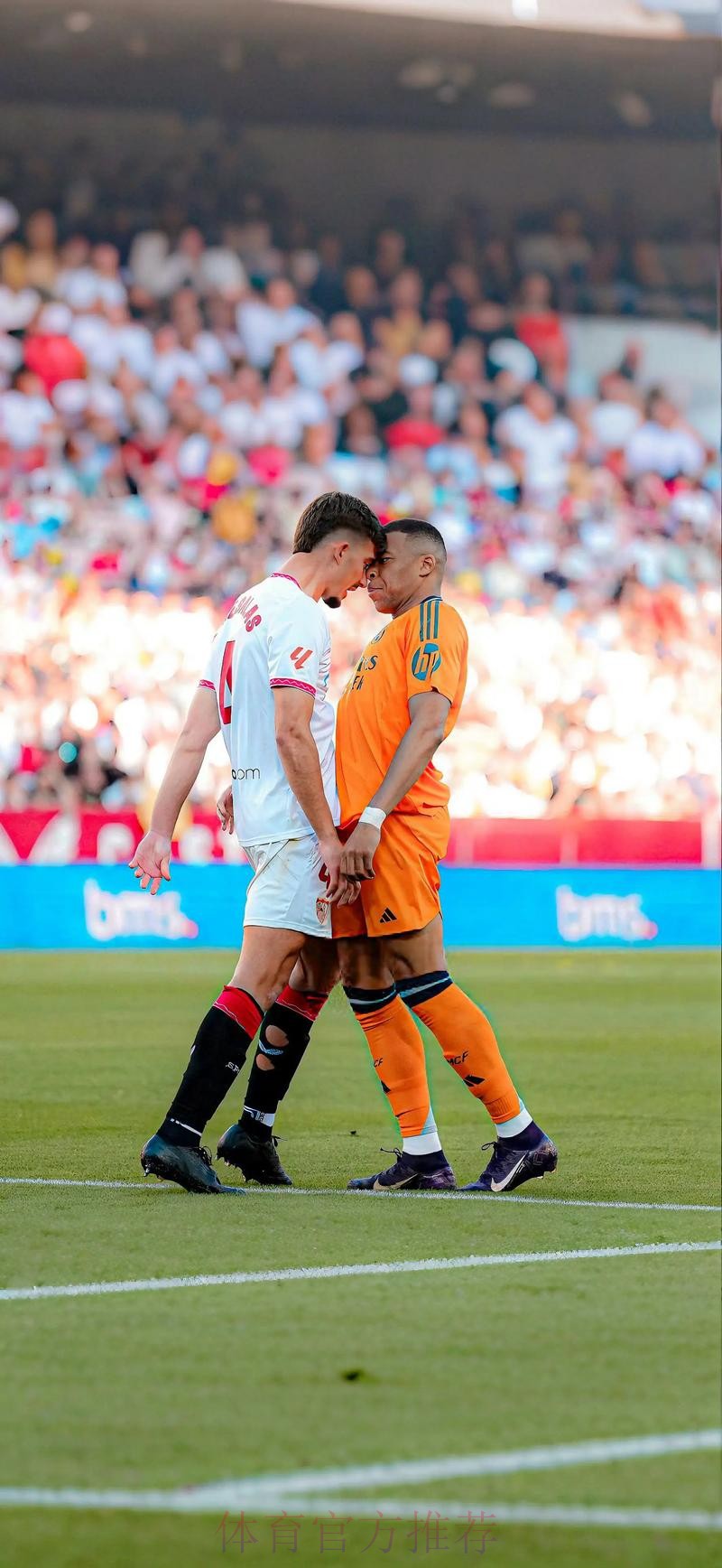 亨利谈姆巴佩踢9号:背对球门踢球不容易 亨利谈姆巴佩踢9号:背对球门踢球不容易